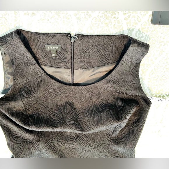 Talbots Two Piece Black Brocade Suit, size 6, Sleeveless Dress and Jacket - Picture 12 of 16